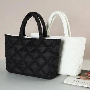 [아도라하우스]어반백 여성토트백 (대) 패딩 토트백URB_W958