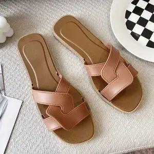 여름슬리퍼 여성 여름 슬리퍼 트위스트 쿠션 젤리 데일리 방수