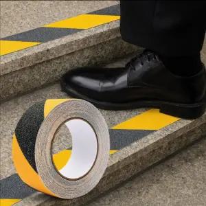 안전라인 미끄럼방지 테이프(5cmx10m) (옐로우블랙)논슬립패드 매트 욕실 욕실넌 용품 낙상