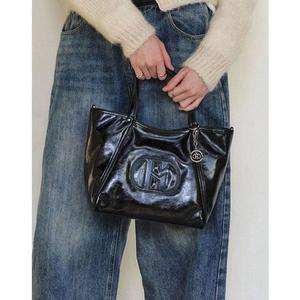 [NS홈쇼핑][헤지스ACC] HIBA6E529BK 시그니처 H 블랙 토트겸 숄더백 M[35122990]