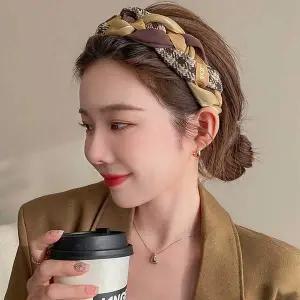 [콩심팥심]여자 가을 데일리 룩 꼬임 체크 머리띠 코디 헤어밴드