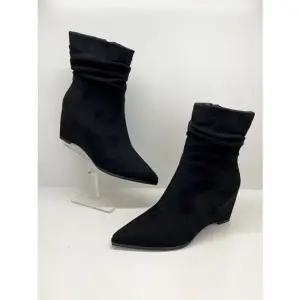 [갤러리아] 고세 여성 데일리 페미닌 하이웨지힐 셔링 앵클부츠 OZA5F063 블랙 7.5cm