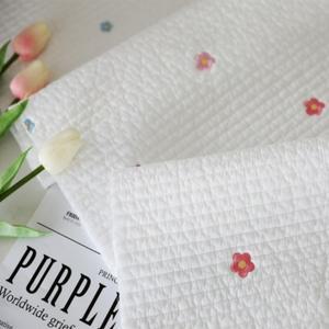 원단마트 반마 자수 누빔원단 바이오워싱 양면 줄누빔 데이지플라워(a3462)