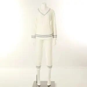 [갤러리아] [여]포근한 V넥 꽈배기 자카드 스웨터 홈웨어 상.하의 택1 (VEV.VEP3976W)