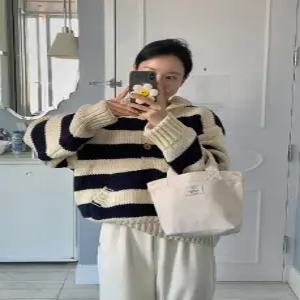 코위 도톰 카라 배색 니트 (2color)