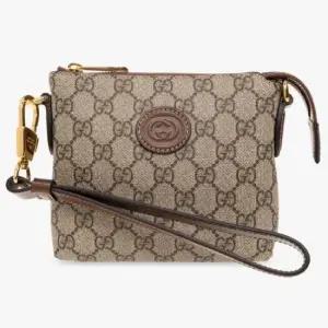 GUCCI  인터로킹 G 메신저백  723306 92THG 8563)