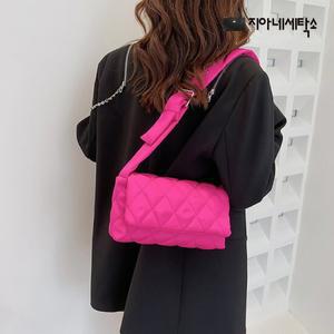 [지아네세탁소] 퀼팅패딩백 크로스백 패딩가방 여성가방