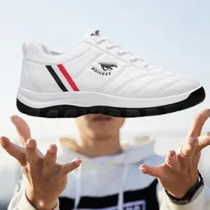 남성 조깅화 러닝화 일상 신발 남성 운동화 편한 스트라이프 캐주얼화 워킹화 화이트 미끄럼 데일리 레더