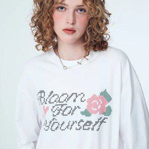 로즈 블룸 롱슬리브 화이트