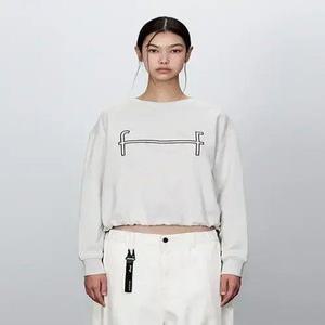 여성 크롭 맨투맨 _5K85313