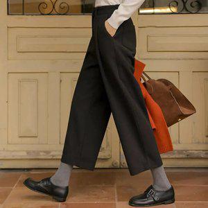 클로젯 핀턱 9부 모직슬랙스