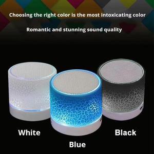 미니 소형 휴대용 자동차 오디오 눈부신 균열 LED 조명 무선 블루투스 서브우퍼 스피커 지지대 TF 카드 PC