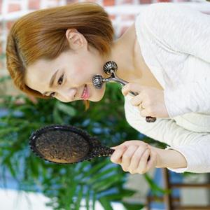 뉴매직캐럿 페이스롤러 원적외선 얼굴 마사지 기구