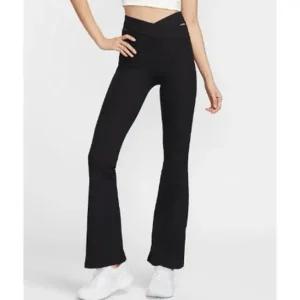 나이키 여성 젠틀 서포트 플레어 레깅스 DD4 HJ1847 010