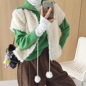 방울 뽀글이 루즈핏 노카라 브이넥 양털 겨울 반팔자켓 (2color)
