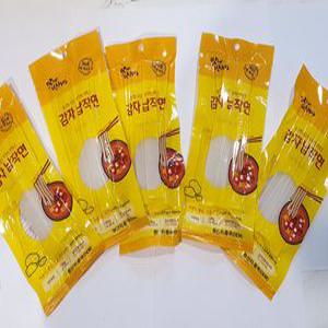 쫀득한 식감의 감자 납작 당면 100g X 20개 넓은 넙적 당면 분모자 마라탕 떡볶이 훠궈 찜닭 샤브샤브 캠핑요리 납작면