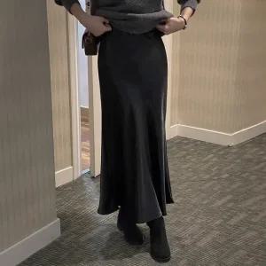 [코코블랑] 새틴 롱 밴딩 스커트