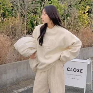 핫핑 [부들포근/아방핏] 코치트 라운드넥 루즈핏 자수 양기모 맨투맨