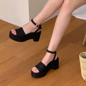 인기상품 해외 여행 예쁜 스트랩 샌들 통굽 여성 여름 오픈 힐 [WFJIX7E_251115]