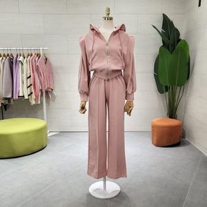 [대구백화점] [에잇컨셉]러블리 크롭집업 팬츠세트(C24D7FTP019)