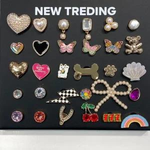 [크록스] HC02 메탈 무지개 JIBBITZ 매장발송 신발 꾸미기 악세사리 참 파츠 메탈 큐빅 (S38321044)