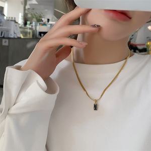 써지컬스틸 에메랄드그린 패션 주얼리 목걸이