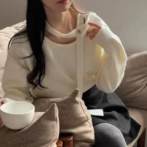 [모어렌] [MADE] 로비나 하트 버튼 초커 라운드 니트[tnt0708]