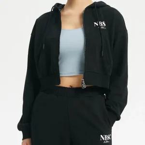 [뉴발란스] 뉴발란스 여성 세미크롭 후드집업 NBMDD3W852-19