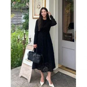질스튜어트뉴욕 우먼 [인플루언서 착용] 블랙 레이스 코튼혼방 니트 원피스 JSDR3D151BK 339403
