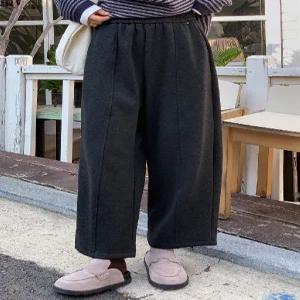 팬던트 도톰 융기모 절개 크롭 밴딩 팬츠 (one color)