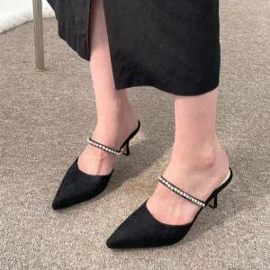 [아우트]스틸레토 밴딩 큐빅 스웨이드 슬리퍼구두