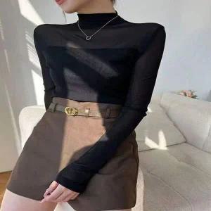 세련된 고급스러운 블랙 벨벳 시스루 반목 긴팔티셔츠