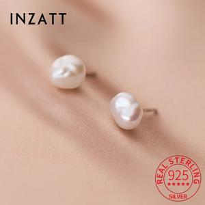 INZATT 리얼 925 스털링 실버 불규칙한 진주 스터드 귀걸이 여성을위한 클래식 파인 쥬얼리 미니멀리스트 액세서리