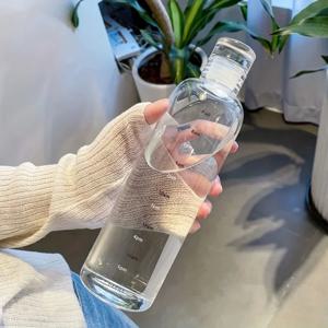 500ml/16.9oz 투명 플라스틱 스포츠 물병 시간 마커 누출 방지 주스 우유 컵 휴대용 아이 학교 체육관 스포츠 컵