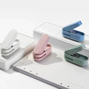 스몰 사이즈 DIY 펀치 기계, 4 가지 색상 디자인, 1 홀 종이 펀치, 6mm 티켓