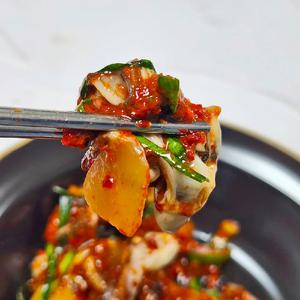 통영 생굴무침 330gx1팩~ 30년 전통 싱싱 신선 깨끗이 세척한 생굴을 비법 양념으로 버무린 굴무침