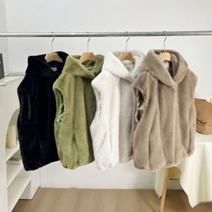 후드 화이트 라펠 인조 모피 짧은 조끼 민소매 여성 모피 자켓 푹신한 두꺼운 따뜻한 인조 밍크 플러시 코트 세련된 오버코트