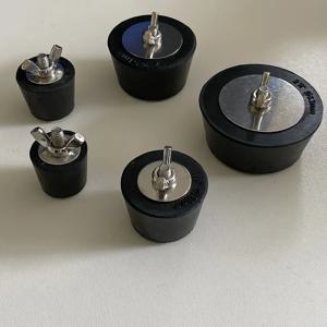 풀 겨울 플러그 고무 풀 리턴 플러그 1in 1.25in 1.5in 2in 2.5in 수영장 겨울 확장 플러그(강철 볼트 포함)