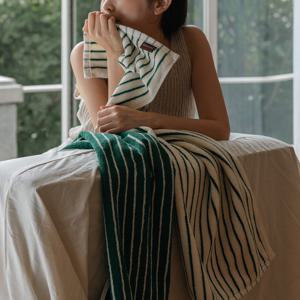 [무케] _숲숲수건 4P(선물포장) 첨단향균기능원사 저염색공법 무형광