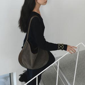 커비 호보 스웨이드 백 브라운