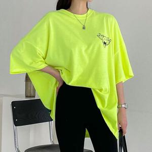 나야홍 / 빅사이즈 507 피스락프린팅오버핏티 DNMU058