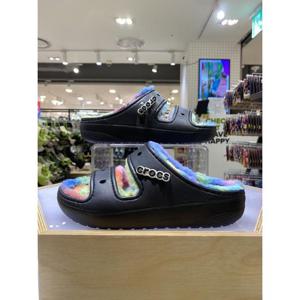 [크록스] 클래식 코지 스프레이 208046-0C4 블랙/멀티