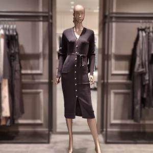 [알렉시스엔] 제시뉴욕 금장단추 롱 니트원피스 BFM5PNKA8510