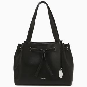 [질스튜어트] 블랙 키장식 소가죽 드로우스트링 숄더백 L JABA5E704BK