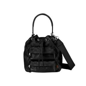 구찌 넥서스 스몰 버킷백 블랙 834472-FAEVZ-1047