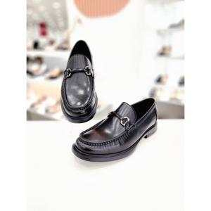 [탠디]비트 장식 로퍼 Y2HI40GY21 BLACK 1SA_OD