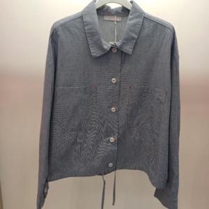 Latium HC06 루즈핏 팔뚝품편한 세로잔줄 남방형 깔끔한 카라 셔츠블라우스 T2533bl02