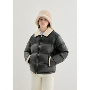 [게스]남녀공용 Featherlight 무스탕 푸퍼 MP4W5891