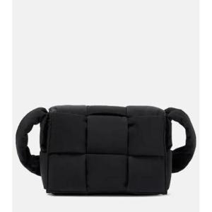 보테가베네타 Padded Tech Cassette 스몰 숄더 백 P00808969