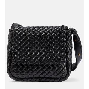 보테가베네타 Cobble 스몰 인트레치오 레더 숄더 백 P00845390